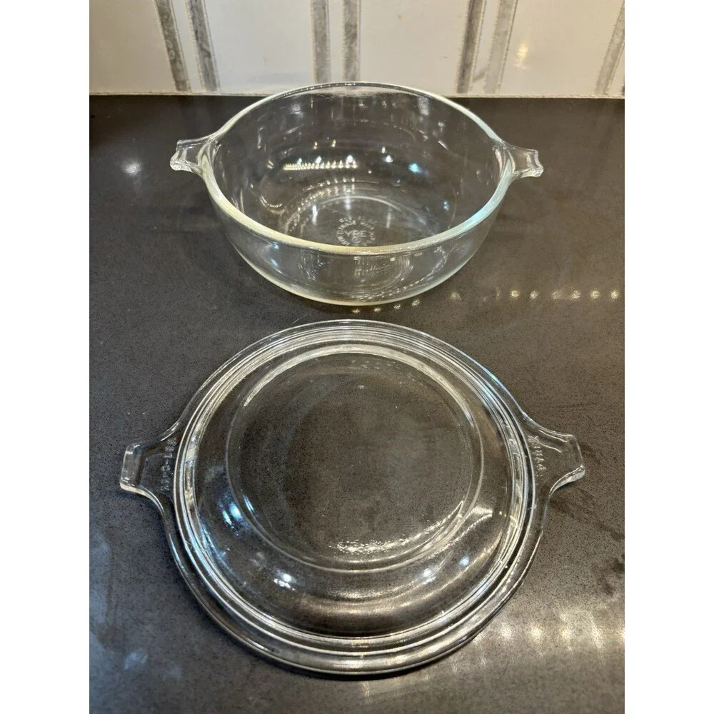 Pyrex Casserole Dish Clear 20 oz Round Glass 019 with 681-C-35 Lid